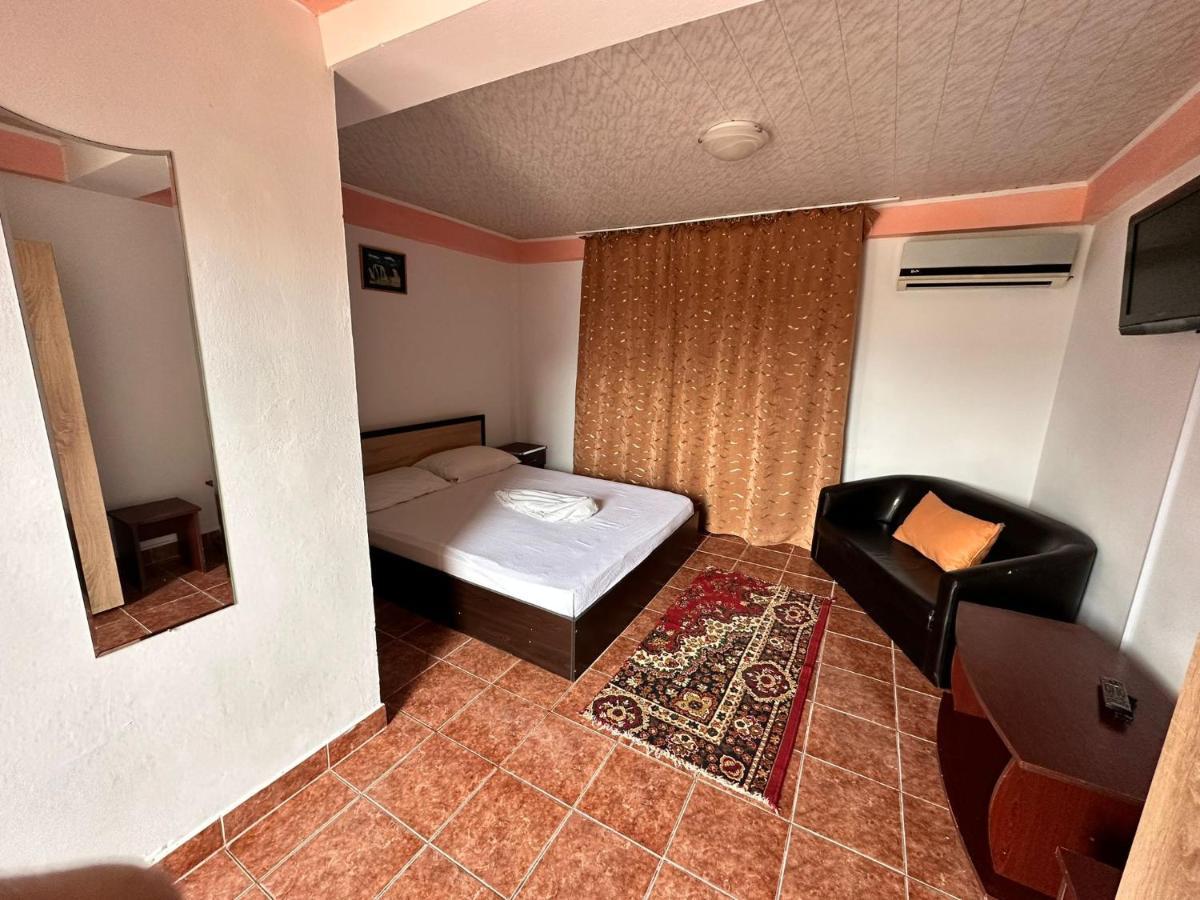 Hotel Casa Bucuria Costinesti Esterno foto
